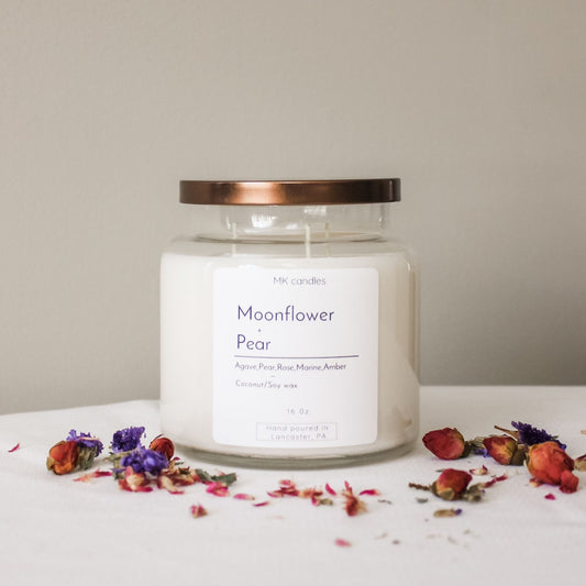 Moonflower and Pear Candle